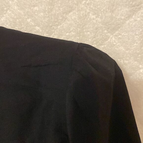 Black blouse   - Picture 8 of 9